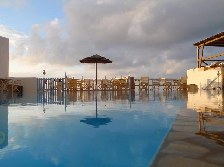 Fata Morgana Aparthotel Folégandros Exteriör bild